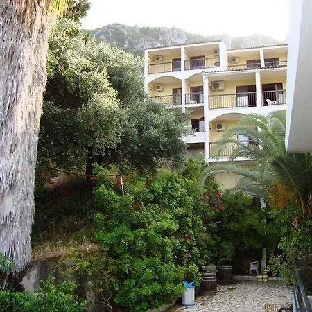 Otel Karina Benitses (Corfu)