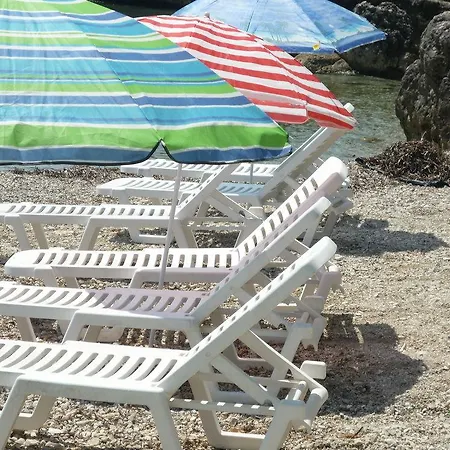 Karina Otel Benitses (Corfu)