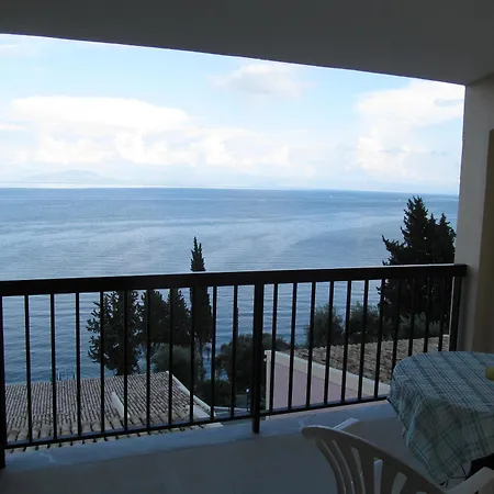 Karina Otel Benitses (Corfu)